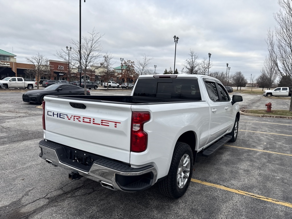 Chevrolet Silverado 1500 LT Crew Cab 4WD 2022