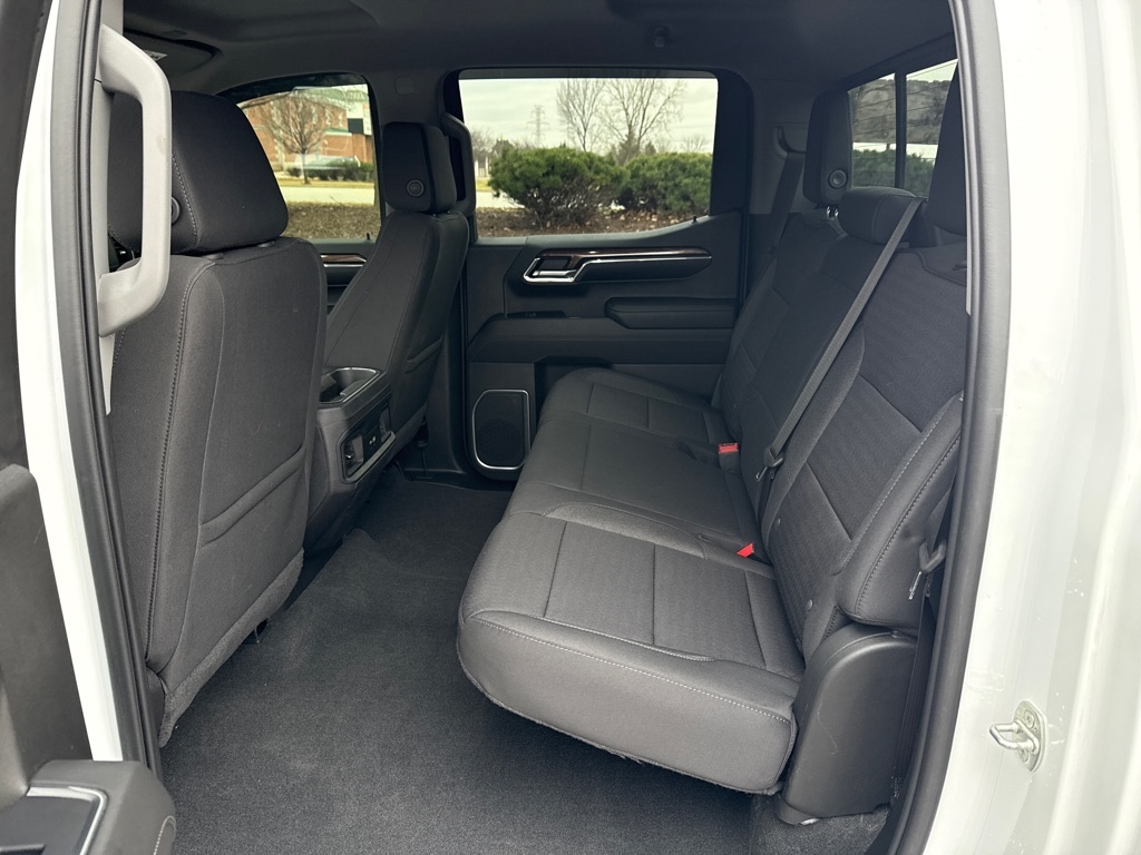 Chevrolet Silverado 1500 LT Crew Cab 4WD 2022