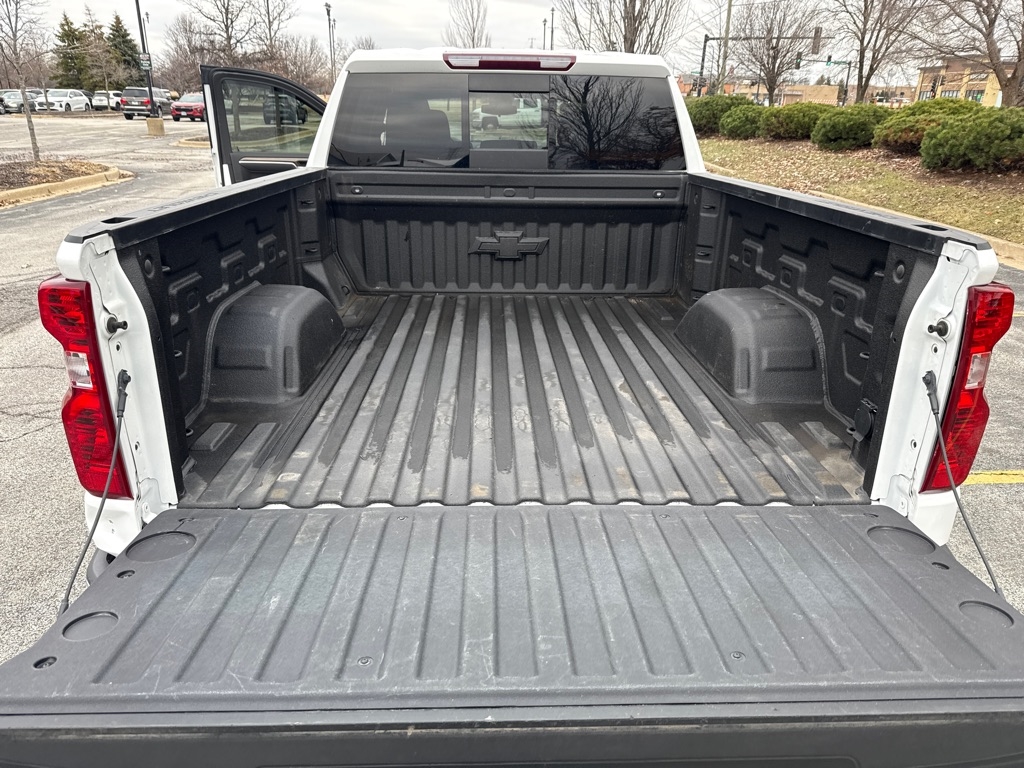 Chevrolet Silverado 1500 LT Crew Cab 4WD 2022