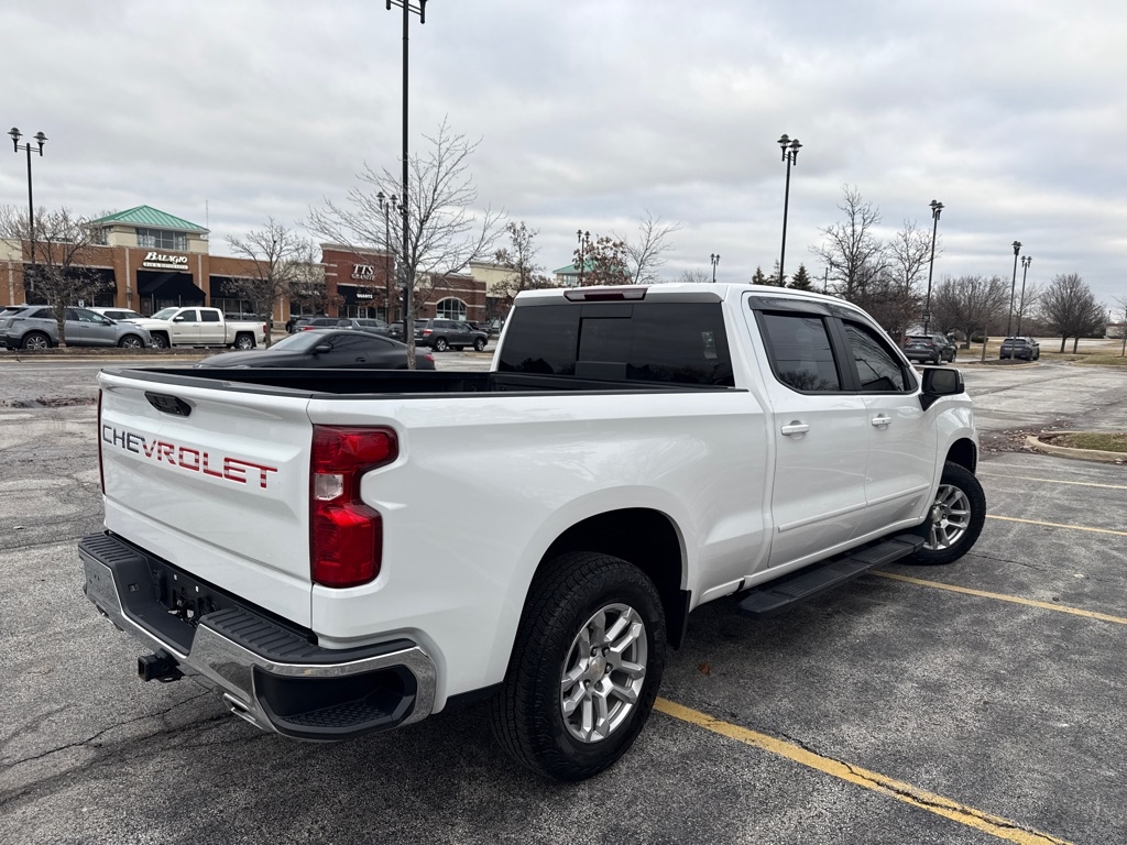 Chevrolet Silverado 1500 LT Crew Cab 4WD 2022