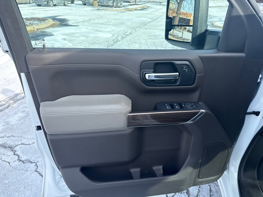 Chevrolet Silverado 1500 LT Crew Cab 4WD 2020