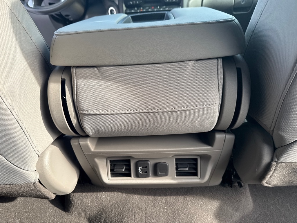 Chevrolet Silverado 1500 LT Crew Cab 4WD 2020