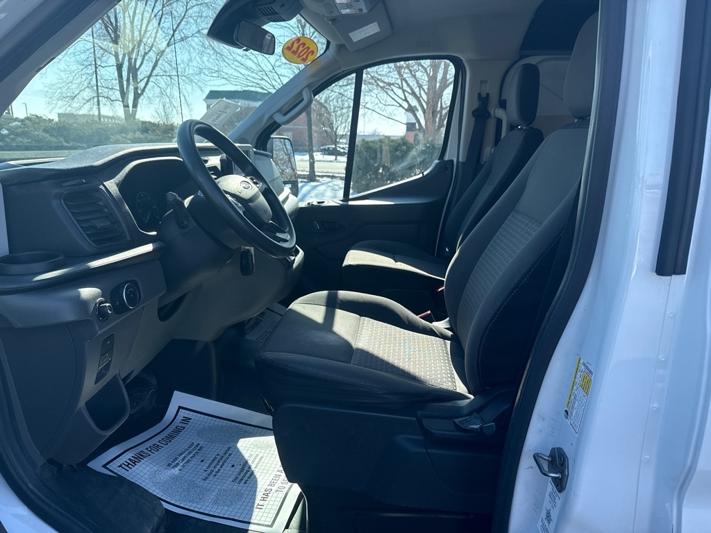 Ford Transit 150 Van Low Roof w/Sliding Pass. 130-in. WB 2022