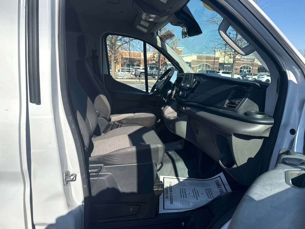 Ford Transit 150 Van Low Roof w/Sliding Pass. 130-in. WB 2022