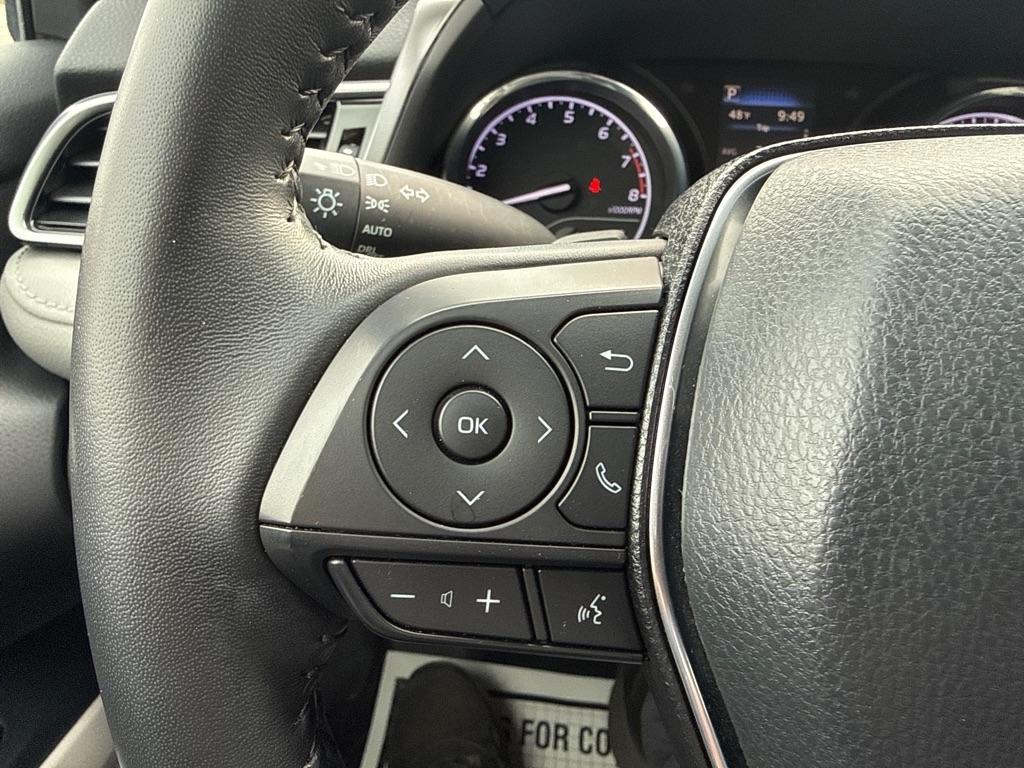 Toyota Camry SE 2020