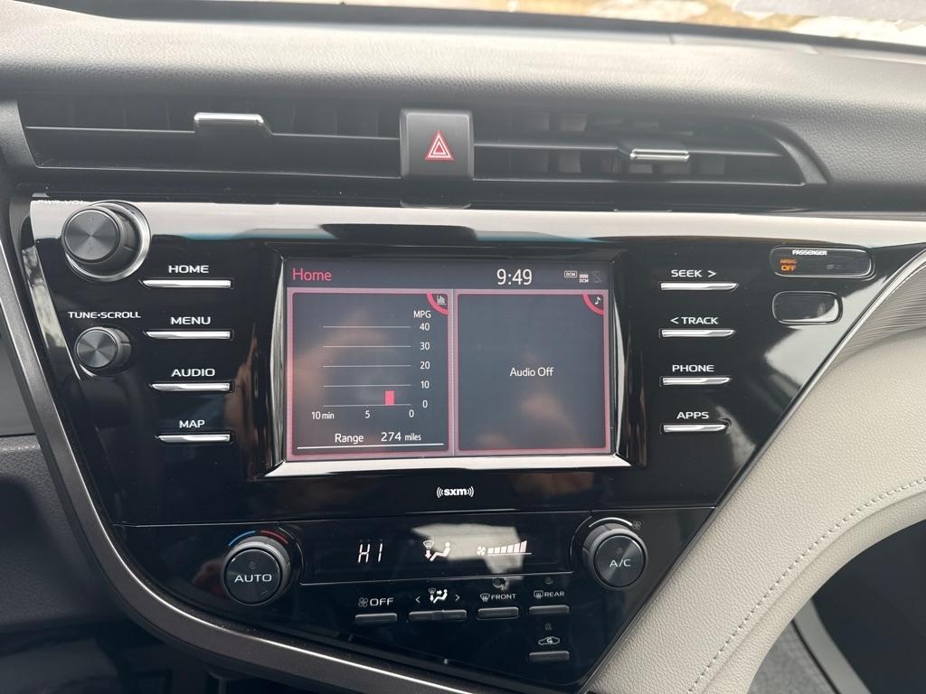 Toyota Camry SE 2020