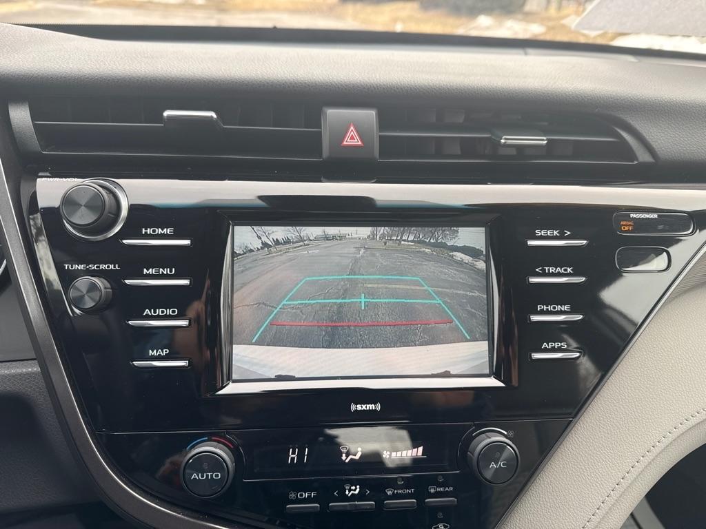 Toyota Camry SE 2020