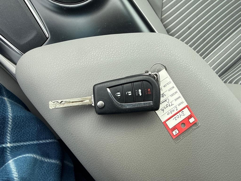 Toyota Camry SE 2020