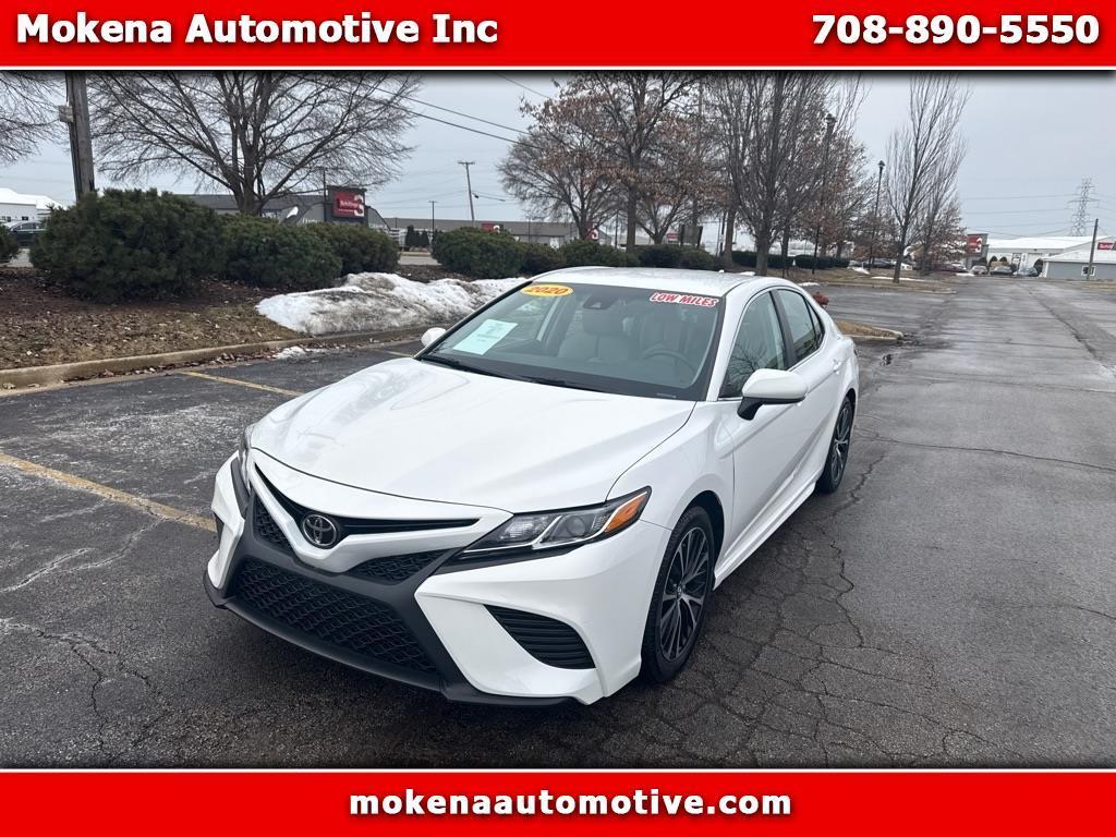 Toyota Camry SE 2020