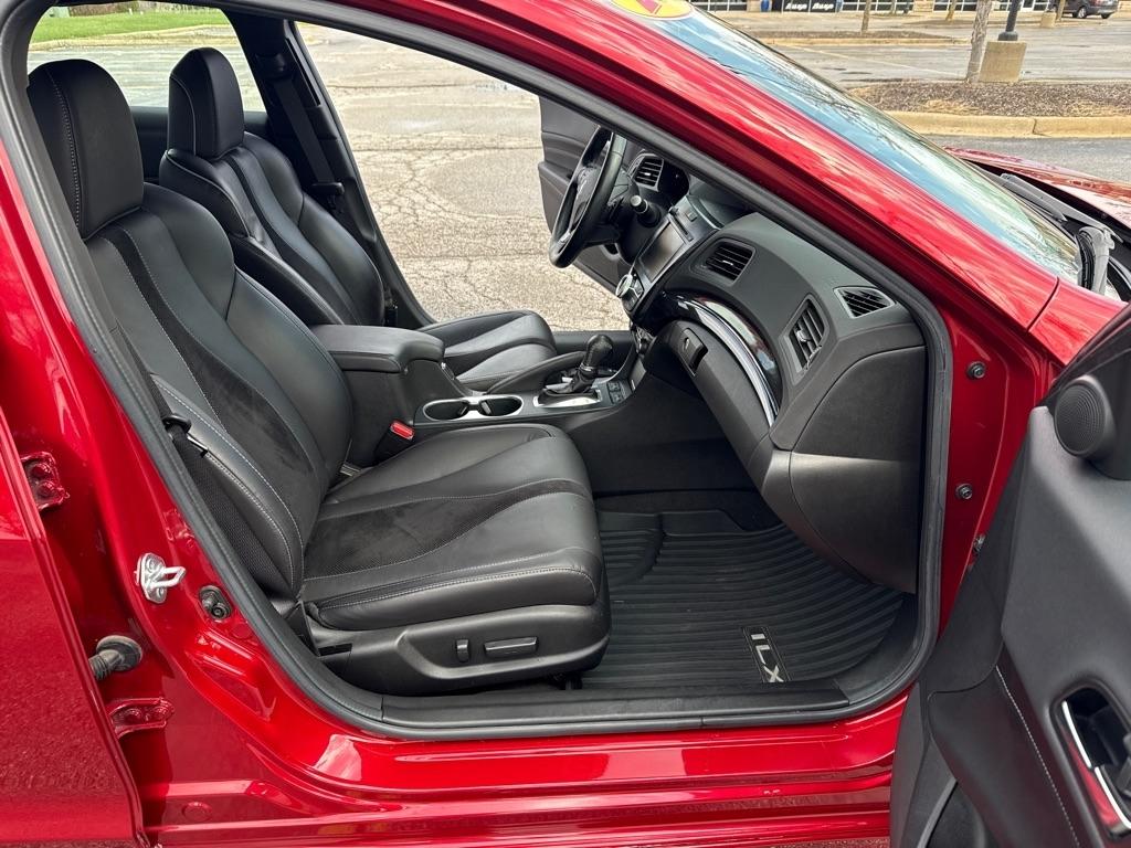 Acura ILX 8-Spd AT w/ Premium & A-SPEC Packages 2021