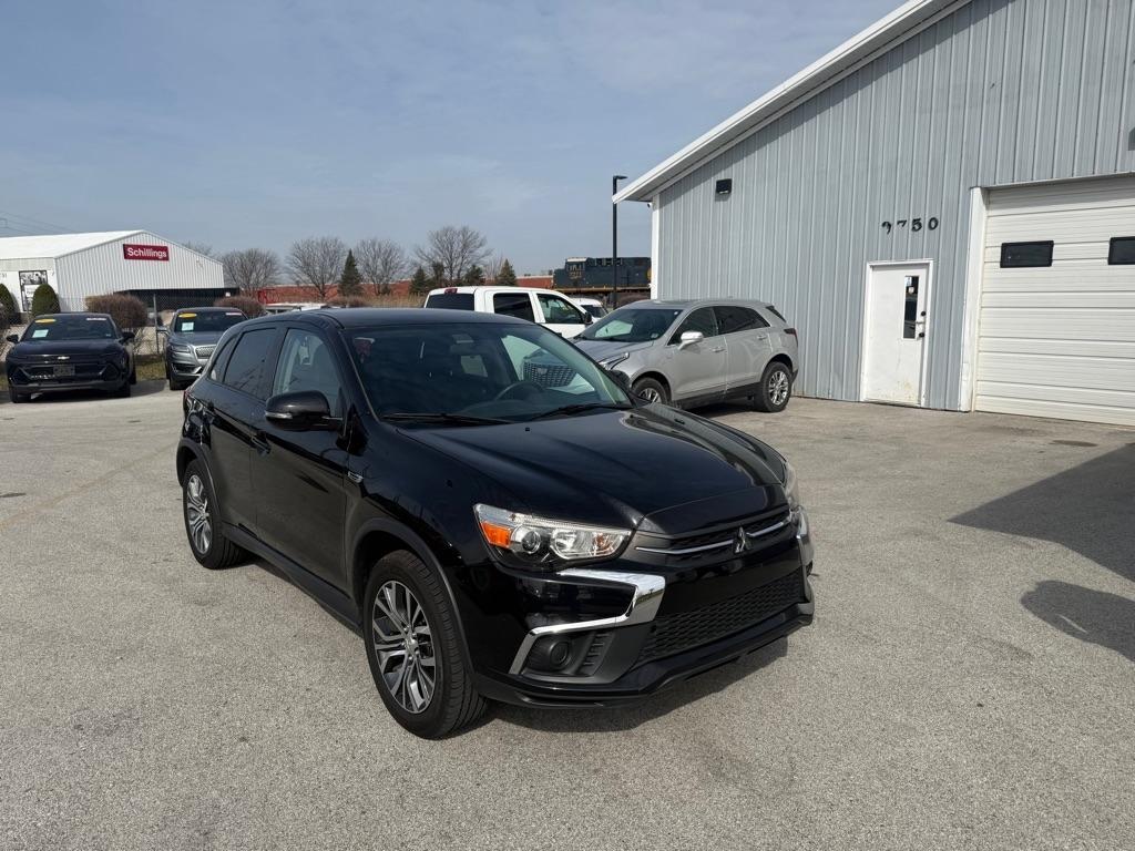 Mitsubishi Outlander Sport 2.0 ES 5M 2018