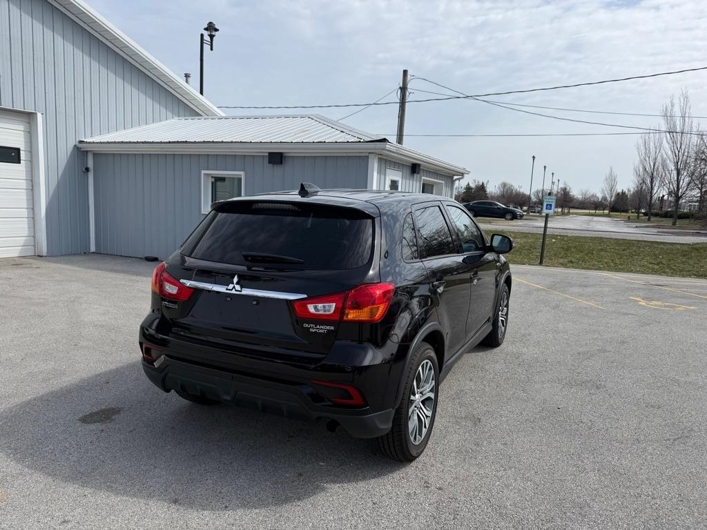 Mitsubishi Outlander Sport 2.0 ES 5M 2018