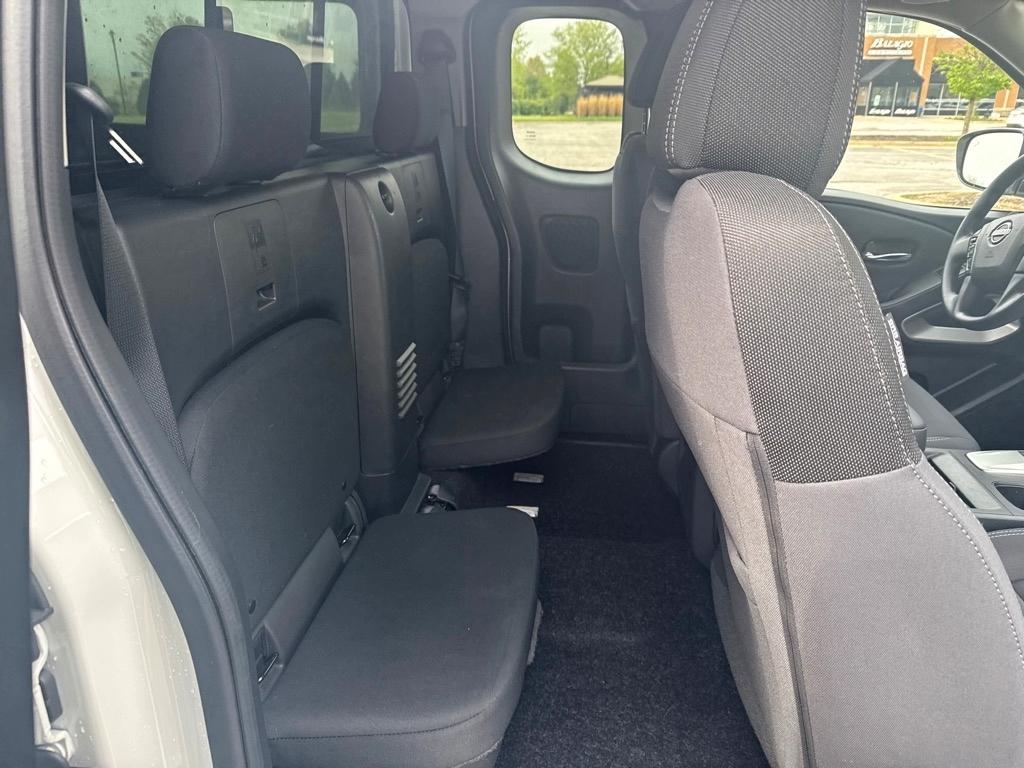 Nissan Frontier S King Cab 4WD 2022