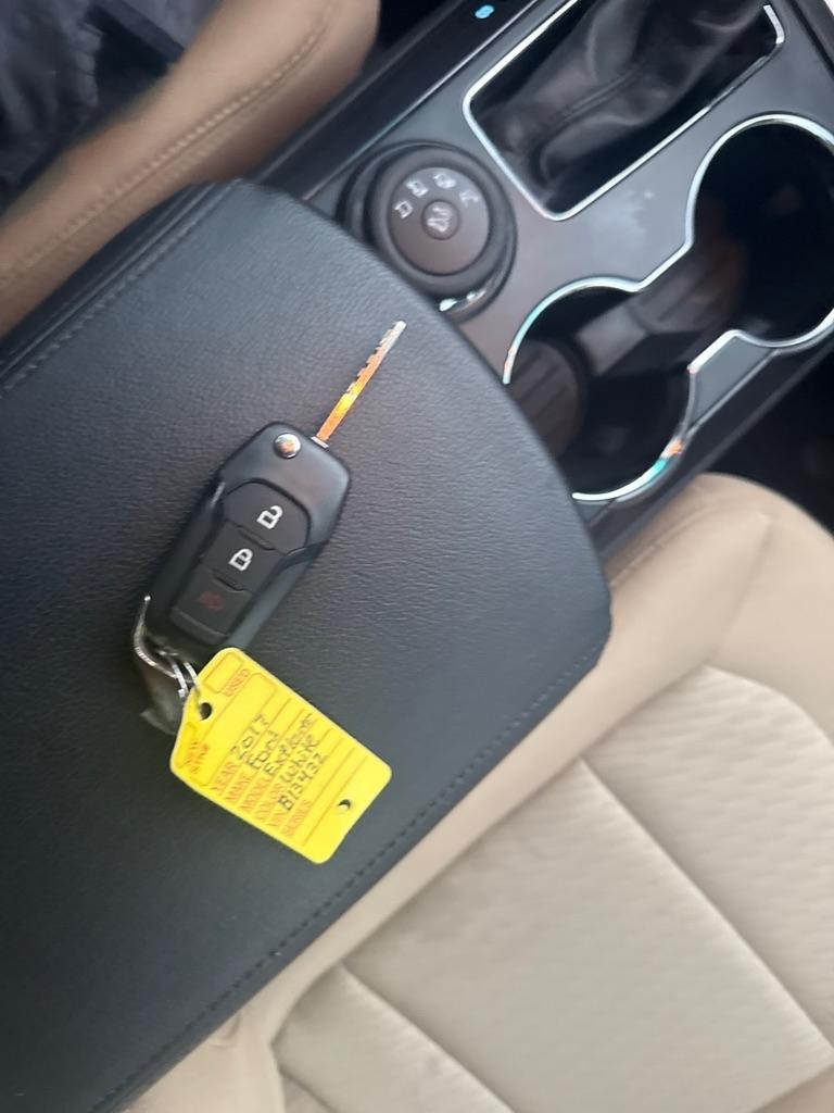 Ford Explorer Base 4WD 2017