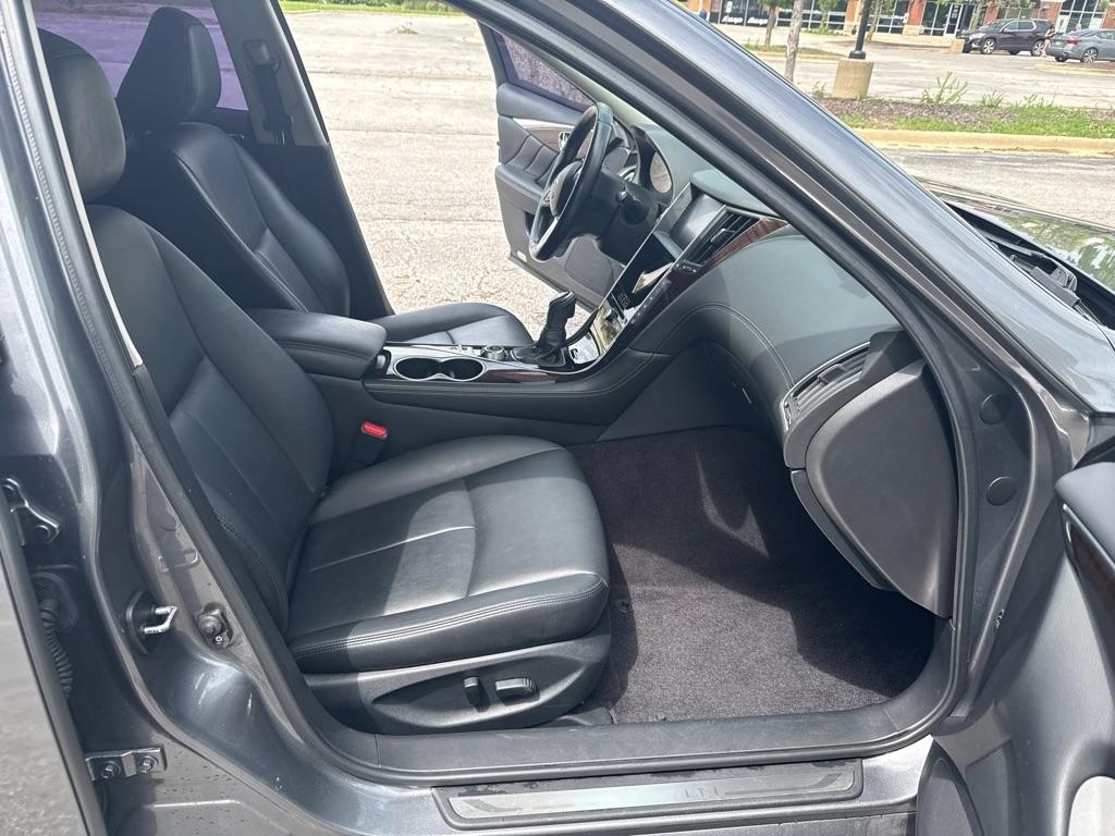 Infiniti Q50 3.0t LUXE AWD 2018