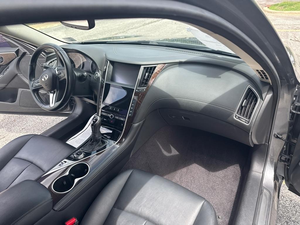 Infiniti Q50 3.0t LUXE AWD 2018