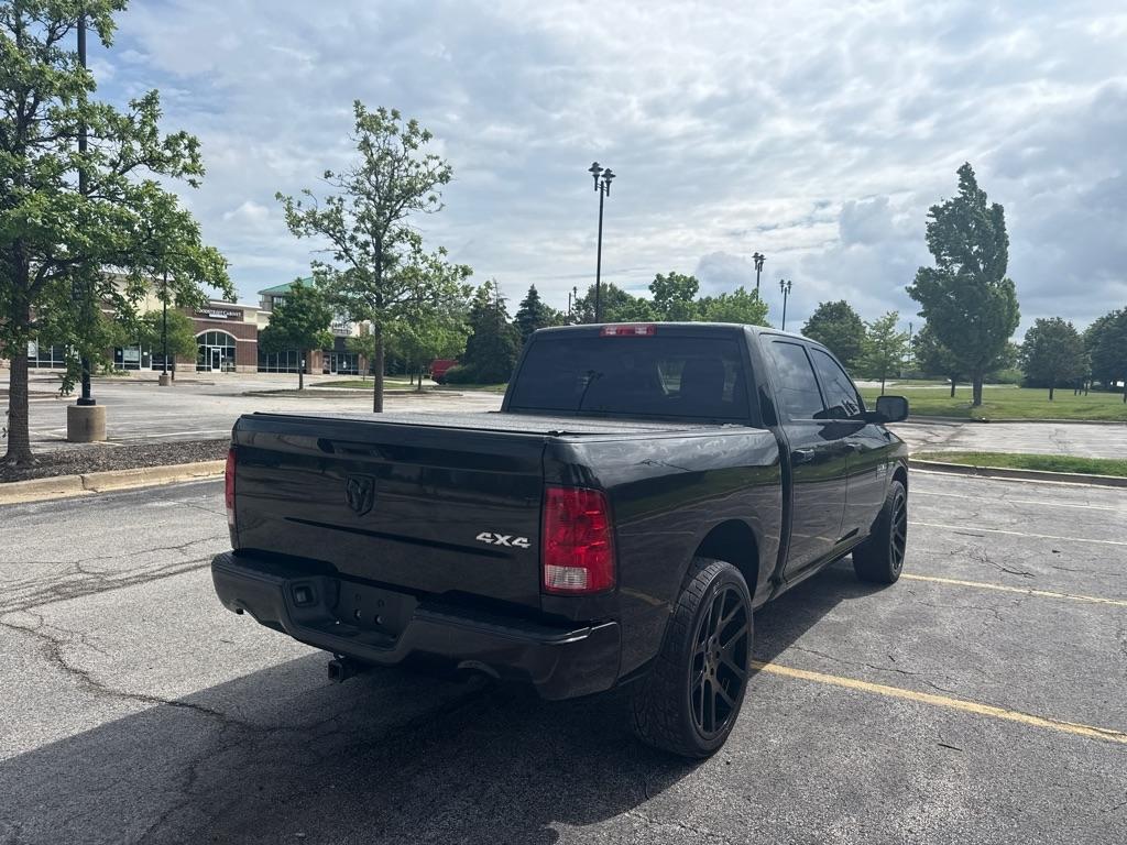 RAM 1500 Tradesman Crew Cab SWB 4WD 2017