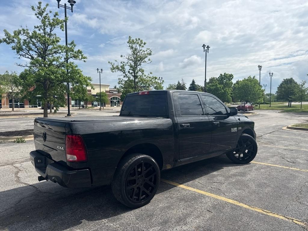 RAM 1500 Tradesman Crew Cab SWB 4WD 2017