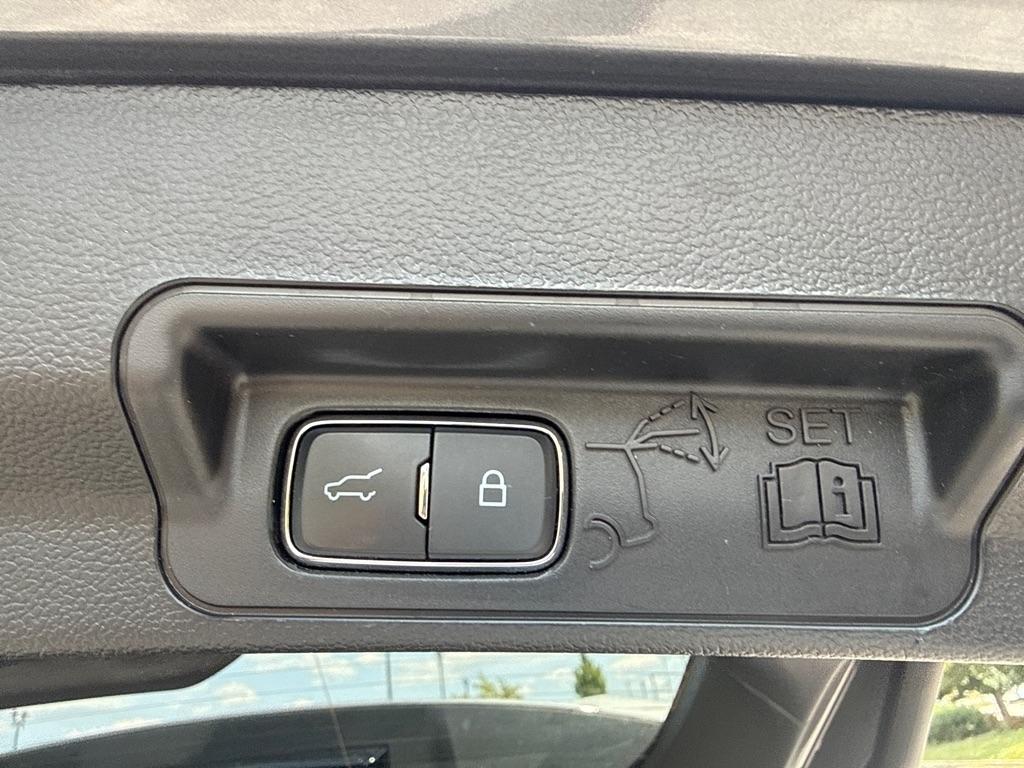 Ford Explorer  2023