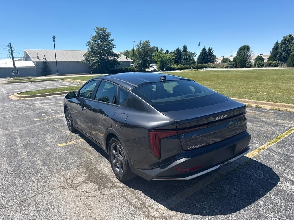 Kia K4 LX 2025