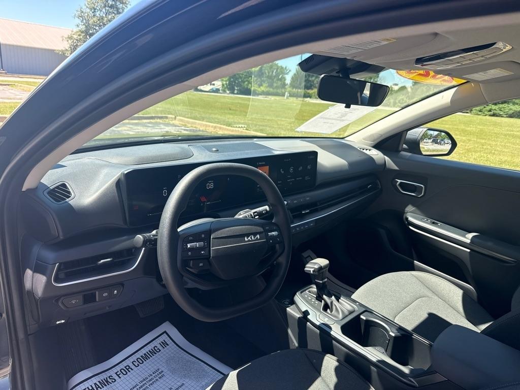 Kia K4 LX 2025