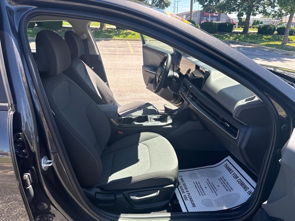Kia K4 LX 2025