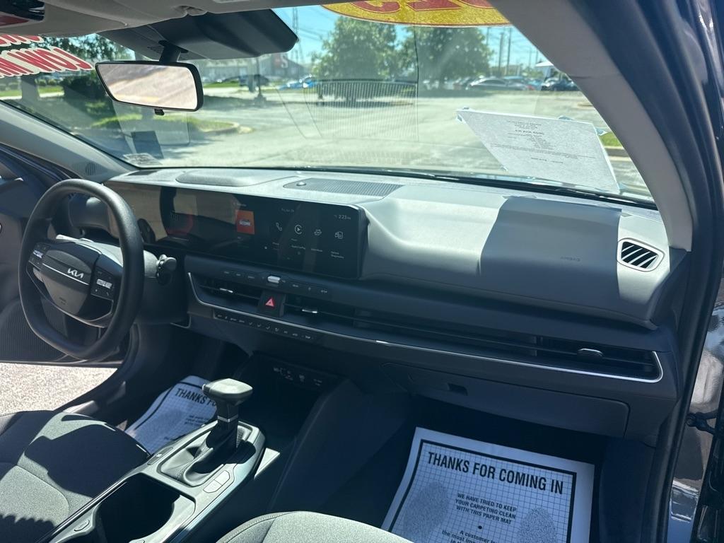 Kia K4 LX 2025