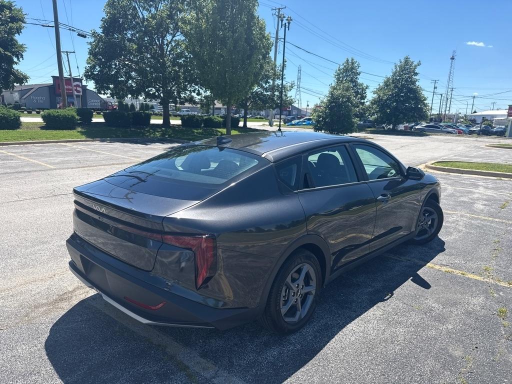 Kia K4 LX 2025