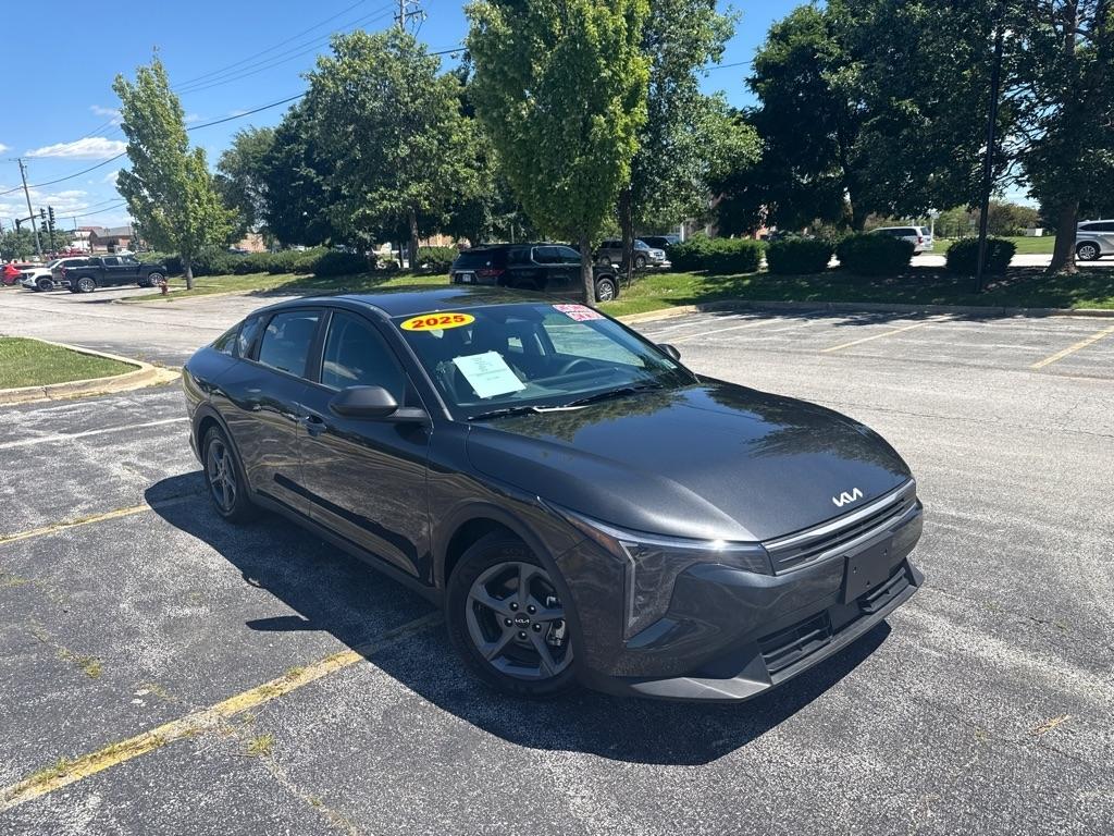 Kia K4 LX 2025