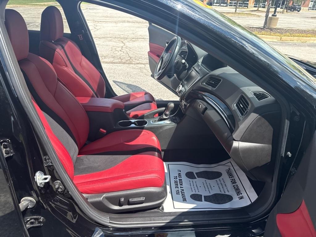 Acura ILX 8-Spd AT w/ Premium & A-SPEC Packages 2022