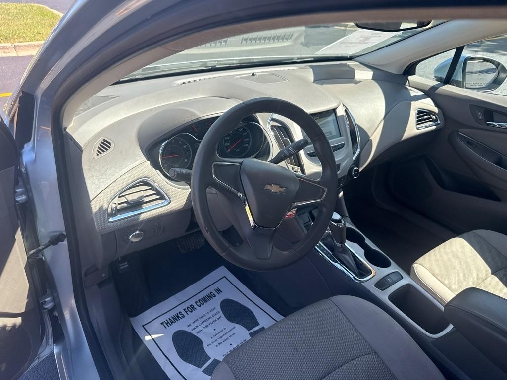 Chevrolet Cruze LS Auto 2017