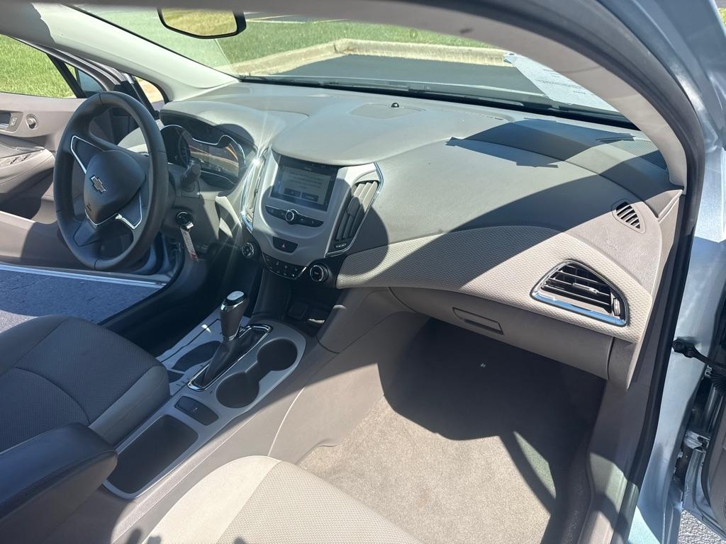 Chevrolet Cruze LS Auto 2017