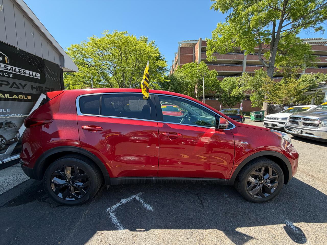 View vehicle photo 4