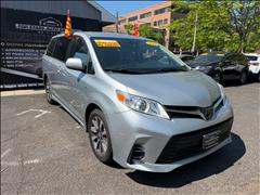 2020 Toyota Sienna 