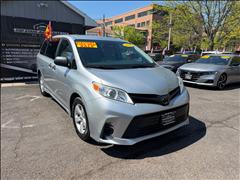2020 Toyota Sienna 