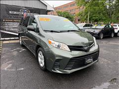 2020 Toyota Sienna 