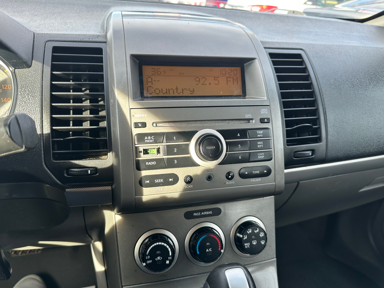 Nissan Sentra 4dr Sdn I4 CVT 2.0 SR FE+ 2009