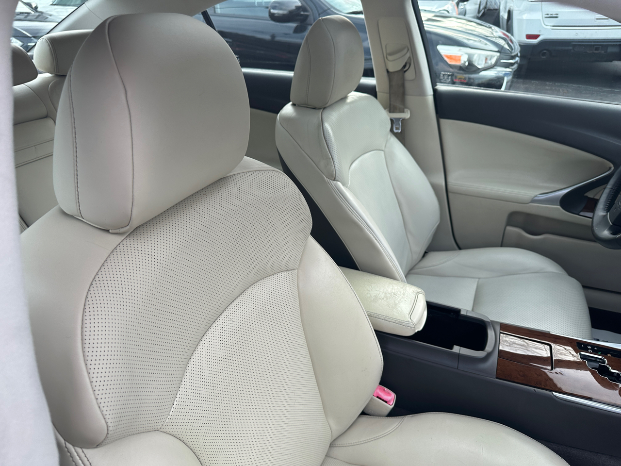 Lexus IS 350 4dr Sdn 2010