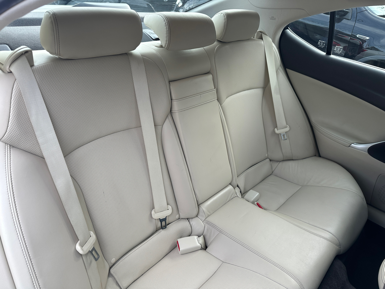 Lexus IS 350 4dr Sdn 2010