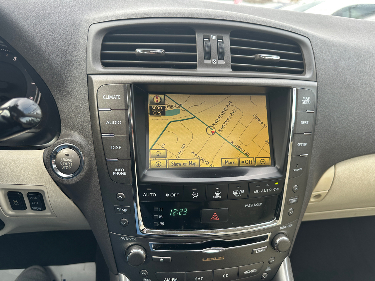 Lexus IS 350 4dr Sdn 2010