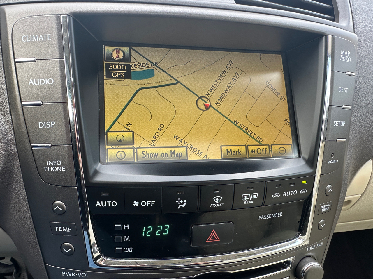 Lexus IS 350 4dr Sdn 2010