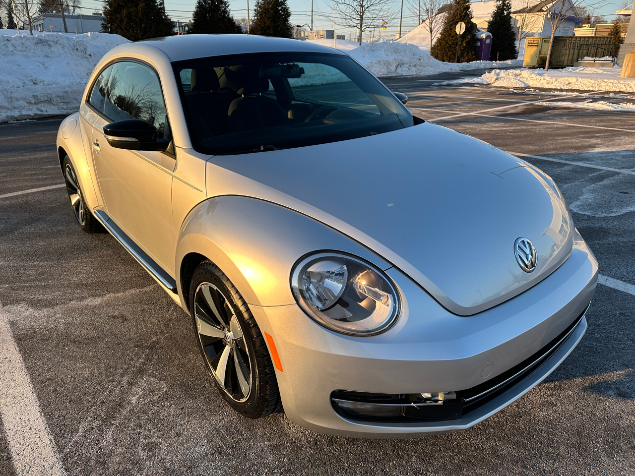 Volkswagen Beetle 2dr Cpe DSG 2.0T Turbo PZEV 2012