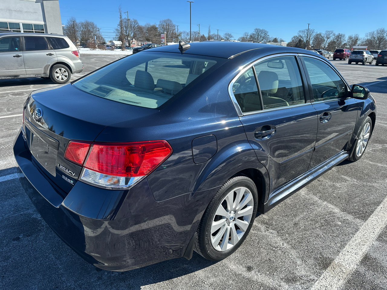 Subaru Legacy 4dr Sdn H4 Auto 2.5i Limited 2012