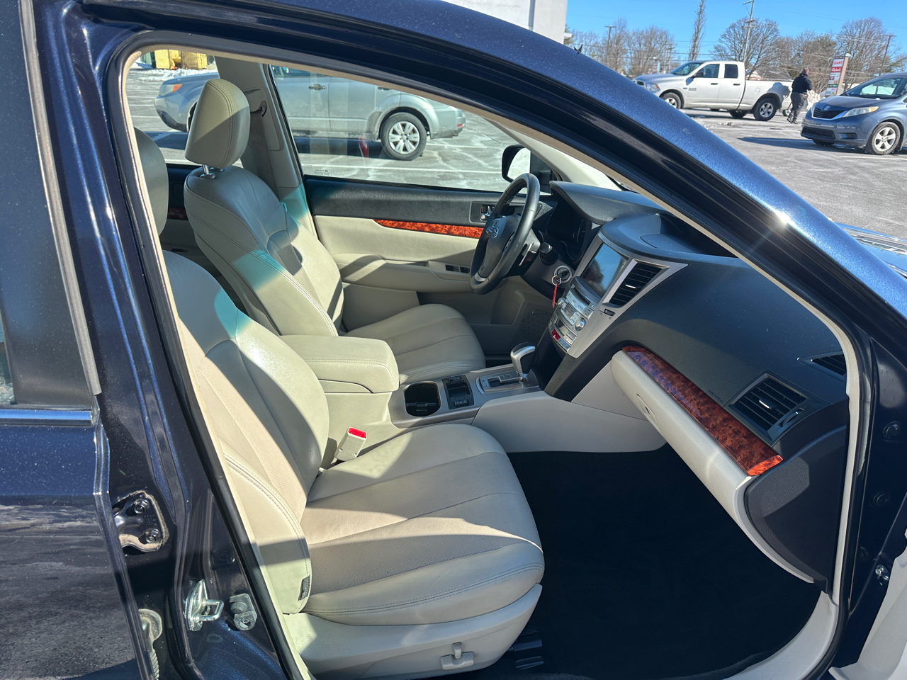 Subaru Legacy 4dr Sdn H4 Auto 2.5i Limited 2012