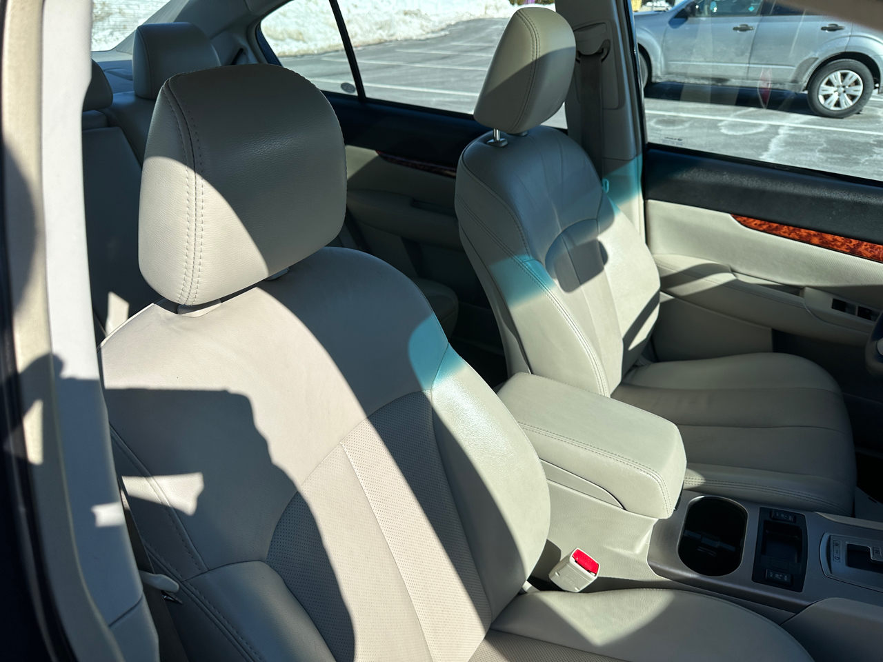 Subaru Legacy 4dr Sdn H4 Auto 2.5i Limited 2012