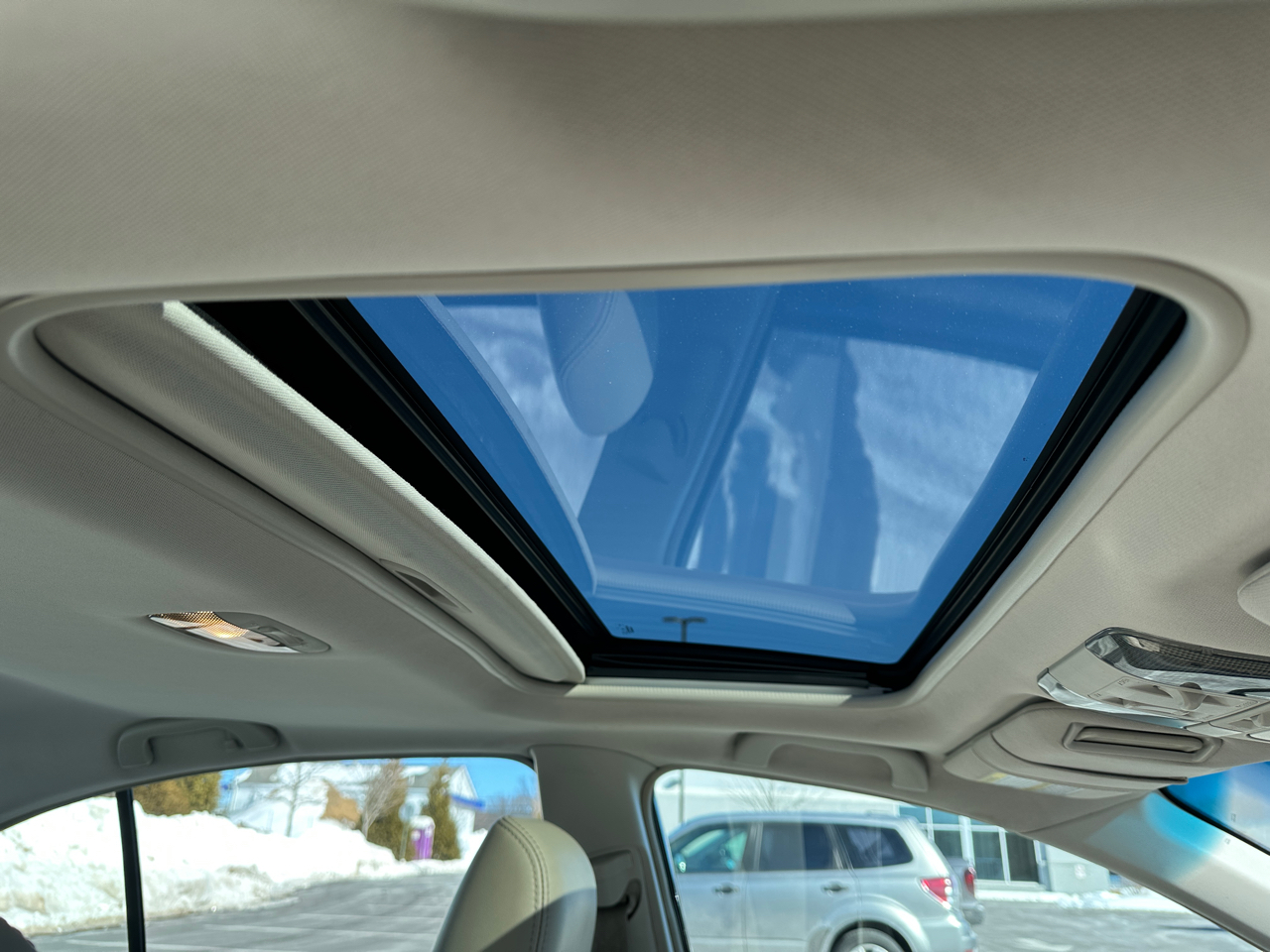 Subaru Legacy 4dr Sdn H4 Auto 2.5i Limited 2012