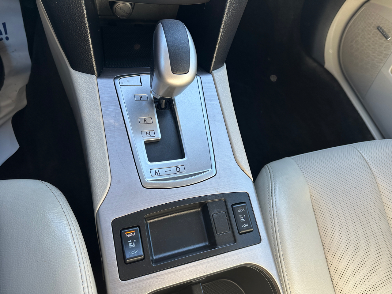 Subaru Legacy 4dr Sdn H4 Auto 2.5i Limited 2012