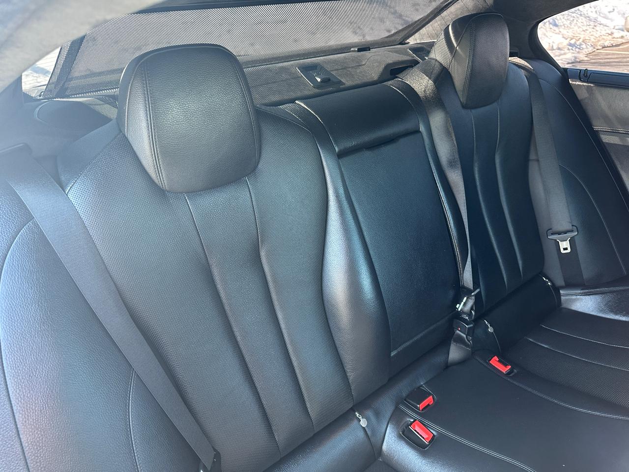 BMW 6 Series 4dr Sdn 640i xDrive AWD Gran Coupe 2015