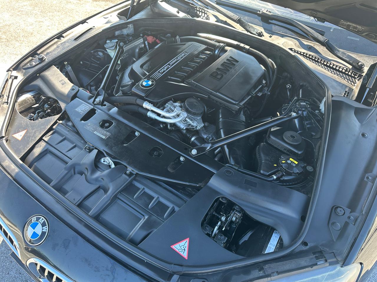 BMW 6 Series 4dr Sdn 640i xDrive AWD Gran Coupe 2015