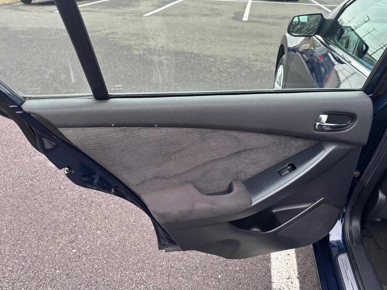 Nissan Altima 4dr Sdn I4 CVT 2.5 S 2010